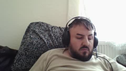  hasanhz.  online show from September 2025 07:10:02 AM