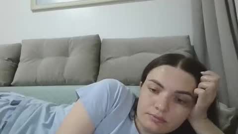 Criss4u online show from April 2026 07:07:02 PM