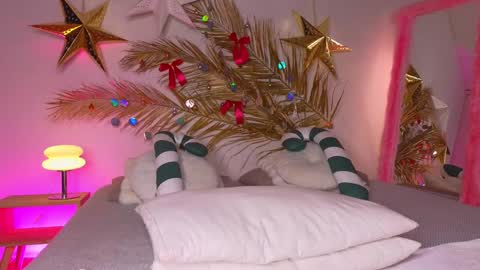 Holly online show from January 2025 05:48:02 AM