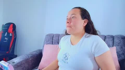 Snapshot of _honey1_ chatting on October 2025 01:33:02 PM Honey online show from October 2025 01:33:02 PM