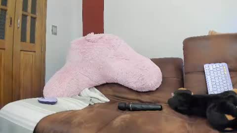 _hottie__ online show from June 2026 03:25:01 AM