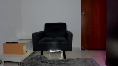 Isabella online show from February 2026 05:02:02 AM