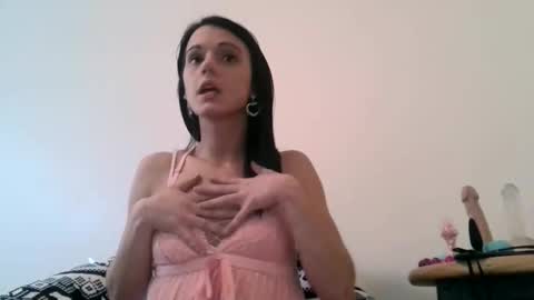 Snapshot of _ittybitty chatting on December 2024 09:40:01 PM  ittybitty online show from December 2024 09:40:01 PM