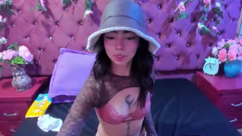  Ivy Luna online show from January 2026 10:04:01 PM