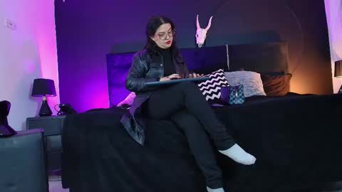 Miss Jade online show from September 2025 11:55:01 AM