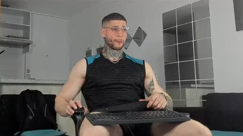 jeison online show from December 2024 09:50:01 PM