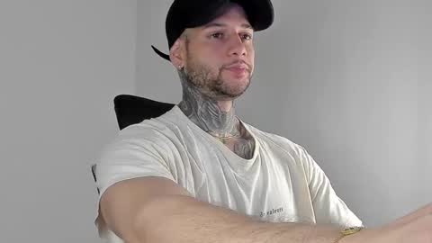 jeison online show from September 2025 04:39:02 AM