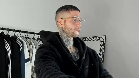 jeison online show from November 2025 02:00:02 AM