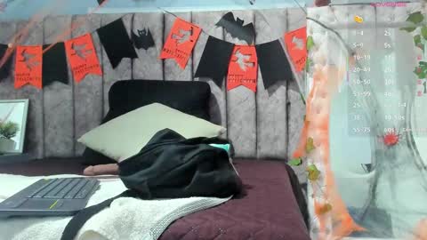 Snapshot of _jasmine_blush chatting on November 2025 08:43:02 PM Jasmine online show from November 2025 08:43:02 PM