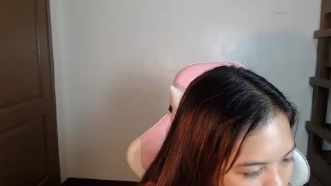 Snapshot of _jennn chatting on May 2026 05:20:02 PM Jen online show from May 2026 05:20:02 PM