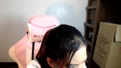 Snapshot of _jennn chatting on May 2026 05:19:02 PM Jen online show from May 2026 05:19:02 PM