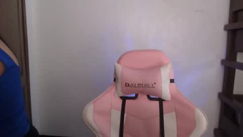 Snapshot of _jennn chatting on May 2026 01:57:16 AM Jen online show from May 2026 01:57:16 AM