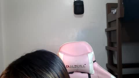 Snapshot of _jennn chatting on June 2026 05:56:02 PM Jen online show from June 2026 05:56:02 PM