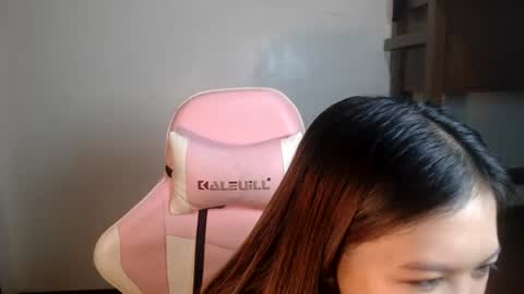 Snapshot of _jennn chatting on June 2026 08:18:01 PM Jen online show from June 2026 08:18:01 PM