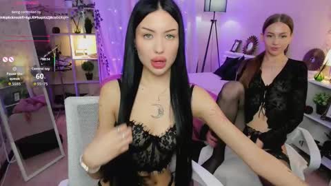 Jess blond and Leila brunette online show from February 2026 01:11:01 PM