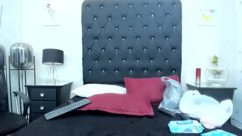 Snapshot of _johnson_alana chatting on December 2025 07:53:02 PM _johnson_alana online show from December 2025 07:53:02 PM