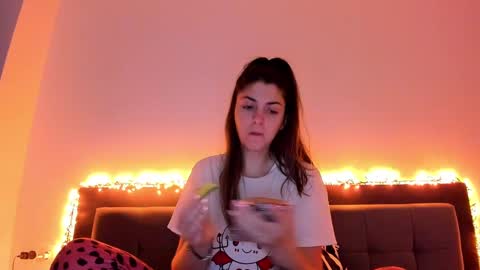 _just_a_simple_girl online show from January 2025 09:02:01 AM