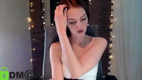  karolina online show from March 2026 06:47:01 PM