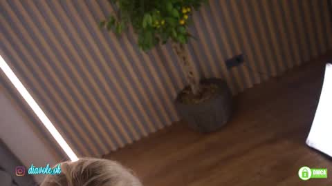 Snapshot of _kateline_ chatting on October 2025 02:46:01 PM Kate online show from October 2025 02:46:01 PM