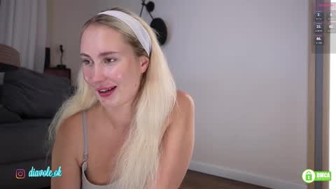 Snapshot of _kateline_ chatting on November 2025 04:28:01 PM Kate online show from November 2025 04:28:01 PM