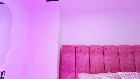 Snapshot of _kendall_07 chatting on November 2025 12:03:01 PM Kendall online show from November 2025 12:03:01 PM