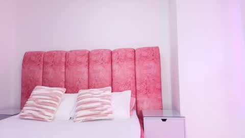 Snapshot of _kendall_07 chatting on November 2025 12:04:01 PM Kendall online show from November 2025 12:04:01 PM