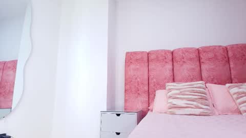 Snapshot of _kendall_07 chatting on November 2025 12:08:02 PM Kendall online show from November 2025 12:08:02 PM