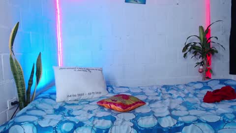 Snapshot of _kheftha_04 chatting on January 2025 10:58:02 PM Nucita online show from January 2025 10:58:02 PM