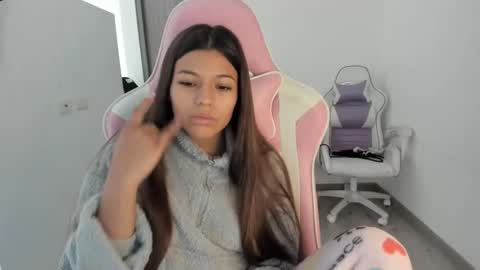 khloe sweet online show from October 2025 01:13:01 PM