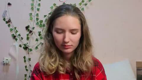 _kikiclark_ online show from March 2026 08:59:01 PM