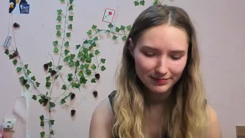 _kikiclark_ online show from March 2026 07:53:01 PM