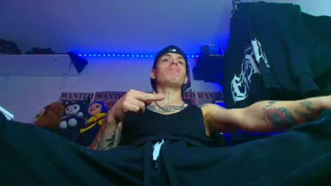 Snapshot of _kingshadows_ chatting on June 2026 08:03:01 PM SHADOW online show from June 2026 08:03:01 PM