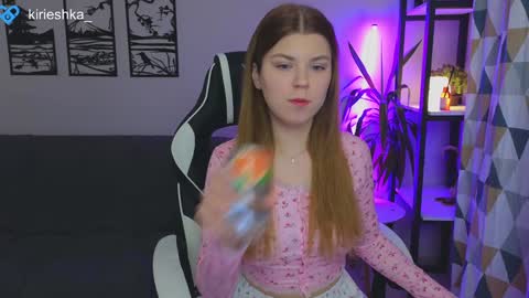 Snapshot of _kirieshka chatting on December 2024 03:21:01 PM Molly Emily online show from December 2024 03:21:01 PM