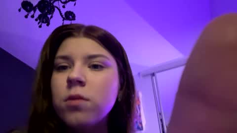 Snapshot of _kirieshka chatting on February 2025 10:30:02 PM Molly Emily online show from February 2025 10:30:02 PM