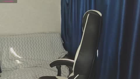 Snapshot of _kirieshka chatting on September 2025 06:47:02 AM Molly Emily online show from September 2025 06:47:02 AM