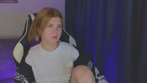 Snapshot of _kirieshka chatting on October 2025 03:34:01 PM Molly Emily online show from October 2025 03:34:01 PM