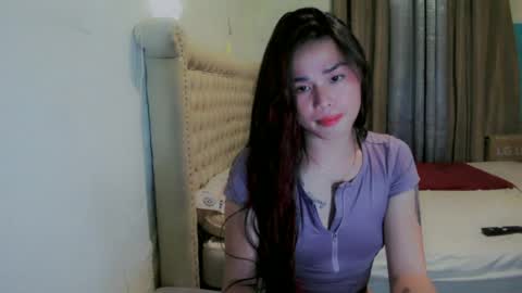 Snapshot of _kittieluxe chatting on June 2026 10:52:01 AM _kittieluxe online show from June 2026 10:52:01 AM