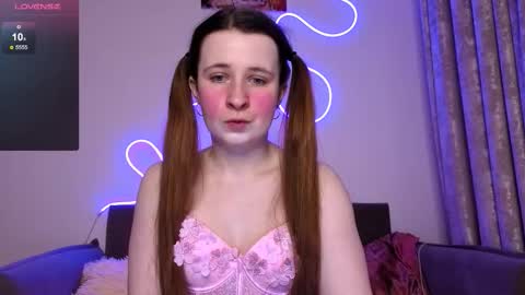 Snapshot of _kylle_ chatting on November 2025 07:35:01 PM _kylle_ online show from November 2025 07:35:01 PM