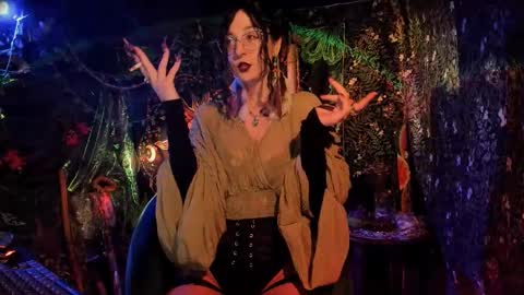 Snapshot of _lady_luna_ chatting on November 2025 12:24:02 AM Lady Luna online show from November 2025 12:24:02 AM