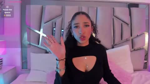 Snapshot of _lanna_jhonson_ chatting on January 2025 02:03:02 PM Lanna online show from January 2025 02:03:02 PM