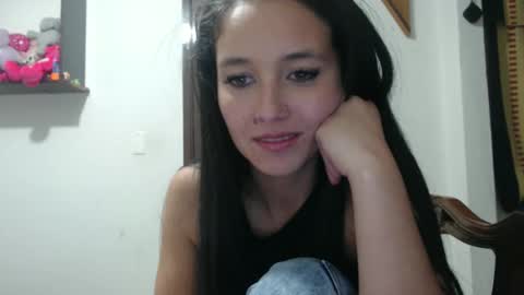 Snapshot of _laureneyes chatting on November 2025 07:00:02 AM Lauren 3 online show from November 2025 07:00:02 AM