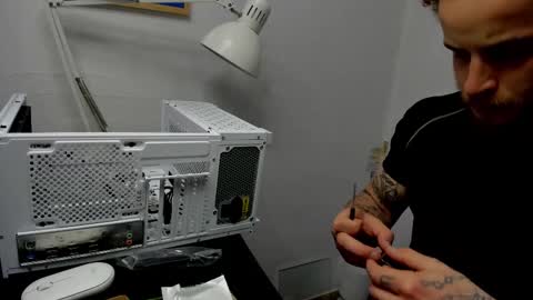 Snapshot of _layne chatting on November 2025 04:29:02 PM Layne online show from November 2025 04:29:02 PM