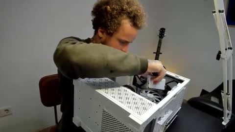 Snapshot of _layne chatting on December 2025 10:55:01 AM Layne online show from December 2025 10:55:01 AM