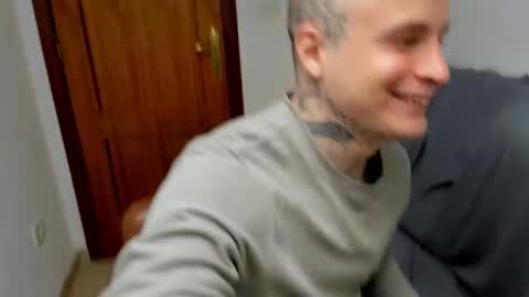 Layne online show from March 2026 02:20:02 PM