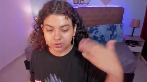 Snapshot of _lilly_miller chatting on December 2025 08:04:02 PM Liily online show from December 2025 08:04:02 PM