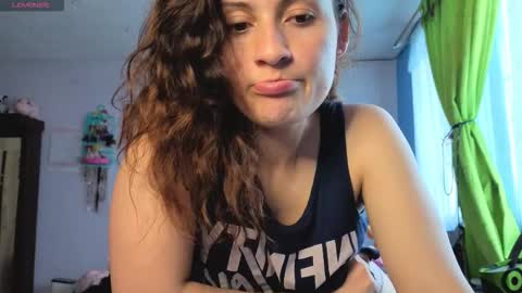 Snapshot of _lindasy_ chatting on November 2025 02:10:02 PM Lindasy online show from November 2025 02:10:02 PM