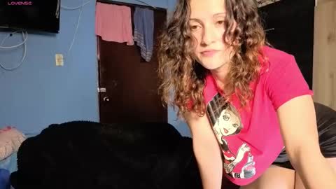 Snapshot of _lindasy_ chatting on December 2025 12:37:02 AM Lindasy online show from December 2025 12:37:02 AM