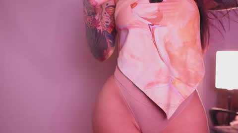 Lissana online show from December 2025 10:15:01 PM