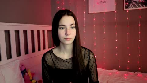 Snapshot of _little_butterfly_ chatting on December 2025 09:04:02 AM Emma online show from December 2025 09:04:02 AM