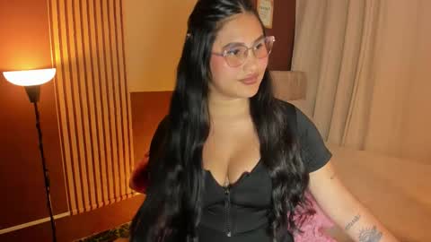 Ivy 3 online show from March 2026 08:46:01 PM